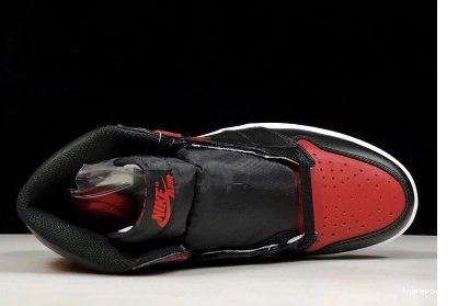 Hyperoad RETRO AIR “BANNED” MENS RED JORDAN HIGH 1 OG 1111